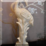 D07. Porcelain crane statue. 